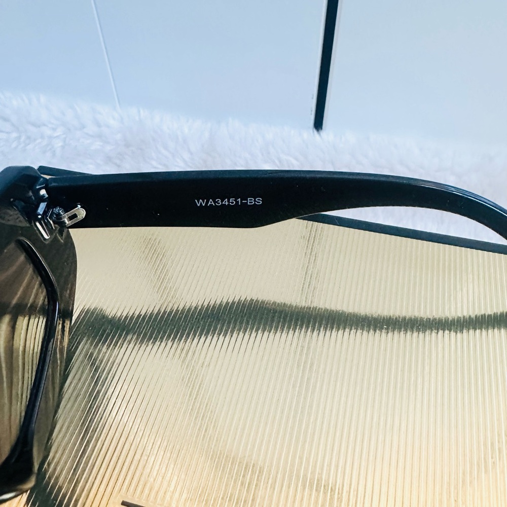Black Gem Detail Rectangular Sunglasses - Picture 13 of 16